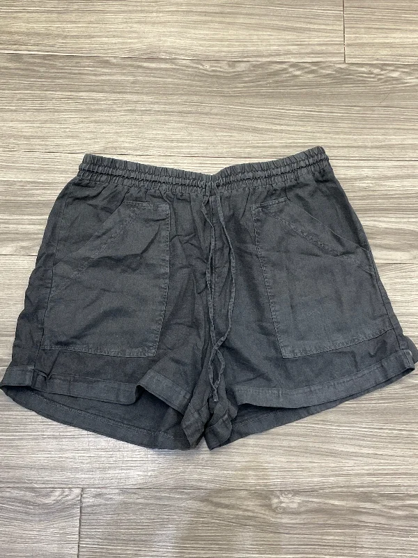 Shorts By Universal Thread In Grey, Size: L