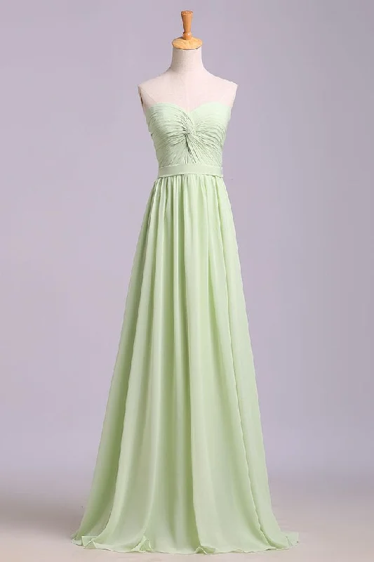 Simple Sweetheart Chiffon Prom Dress, Long Pleated Sleeveless Bridesmaid Dresses M1510